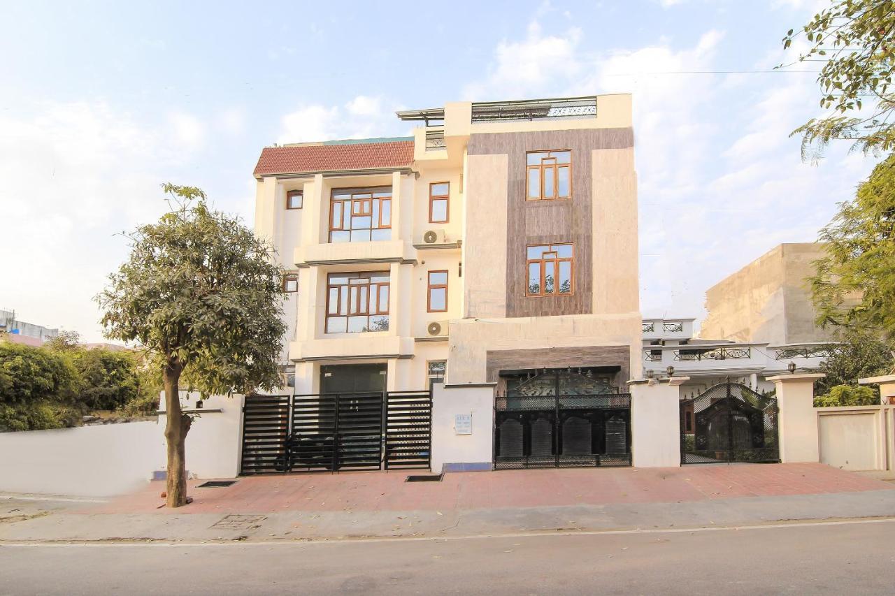 Oyo Flagship 4434 Earth Inn Lucknow Exterior photo
