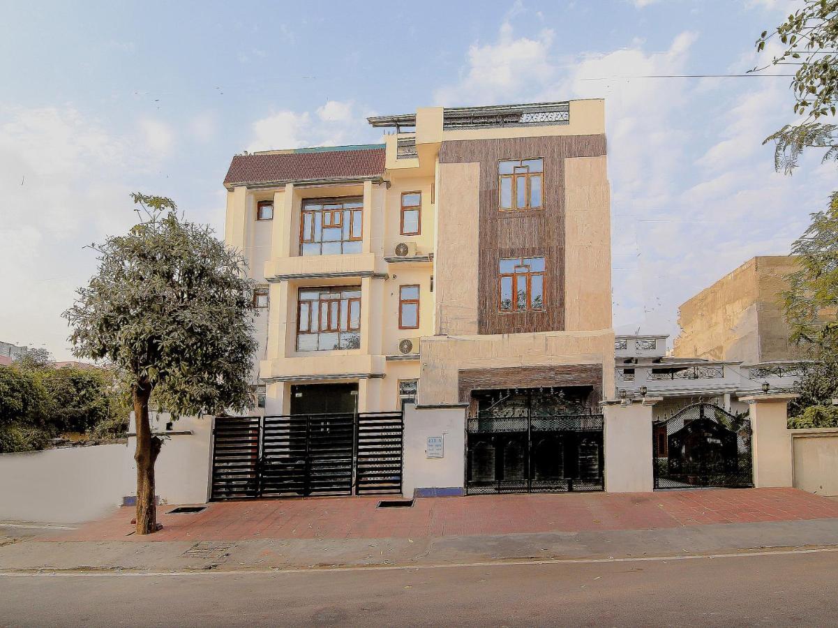 Oyo Flagship 4434 Earth Inn Lucknow Exterior photo